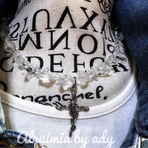 Alquimia Clear Crystal Bracelet with Silver Cross - Picture 3 of 7